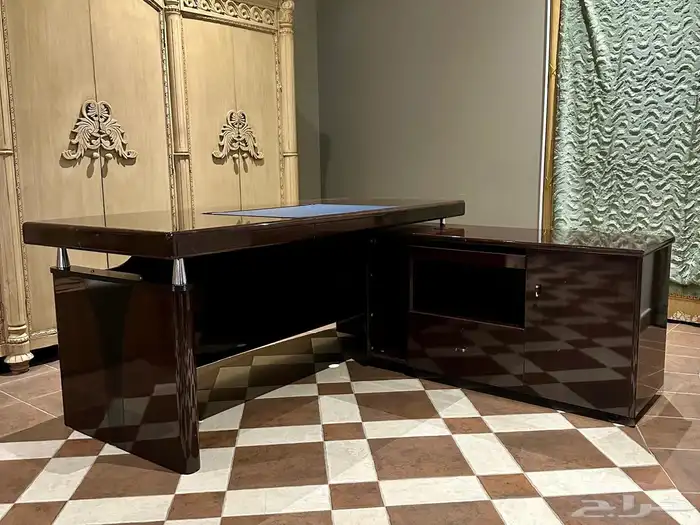 للبيع مكاتب فخمة كلاسيك 0