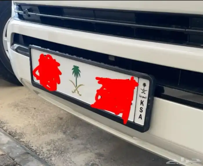 للبيع قاعده لوحه مع الإيطار تركب اغلب السيارات 14