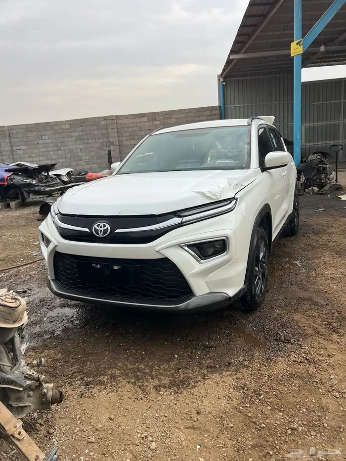 تويوتا اوربان كروزر مصدوم قطع غيار 2024 0