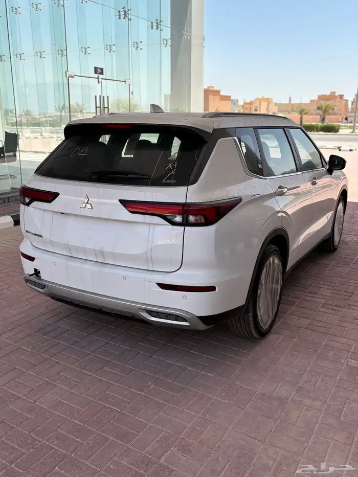 للبيع اوتلاندر 2025 و 2024 بافضل سعار 3