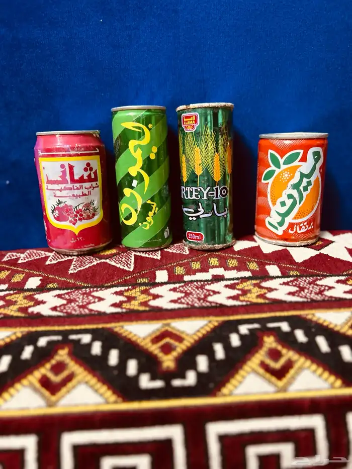 تراث علب بيبسي وتيم وميرندا وشاني وبعض العلب المختلفه 20