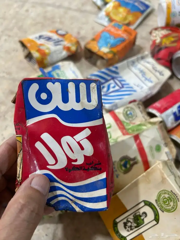 تراث علب بيبسي وتيم وميرندا وشاني وبعض العلب المختلفه 9