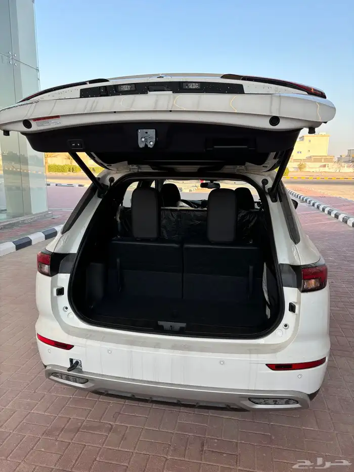 للبيع اوتلاندر 2025 و 2024 بافضل سعار 11