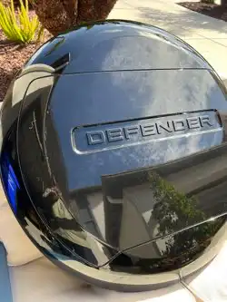 جناح ديفندر رفارف اسود لامع وطايات واكسسوارات X URBAN 7