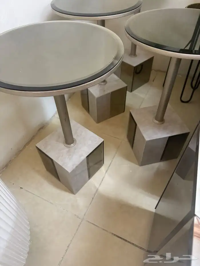 طاولة قهوة و ثلاث خدمة 3