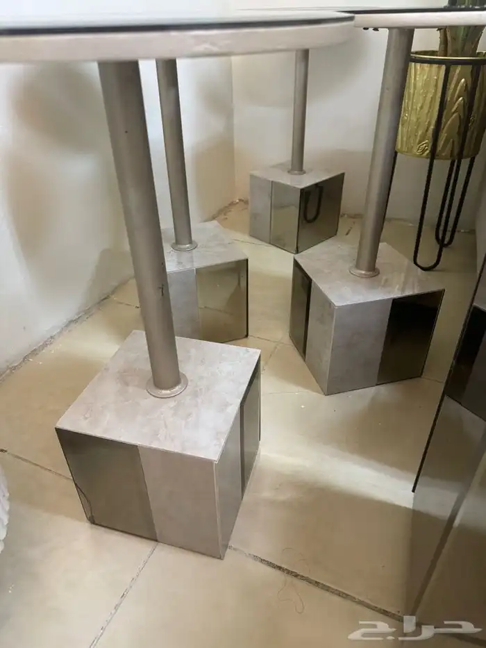 طاولة قهوة و ثلاث خدمة 4
