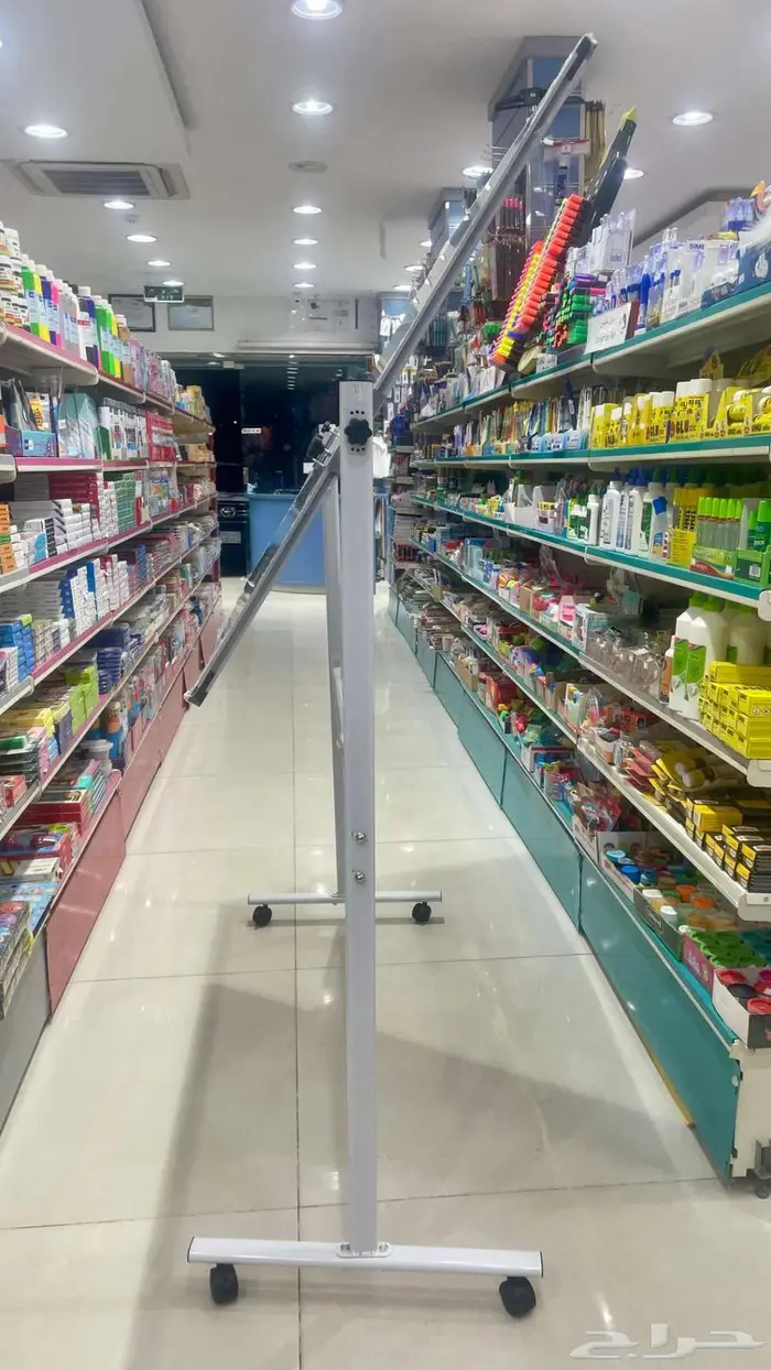 سبورة بعجلات جودة عالية 0