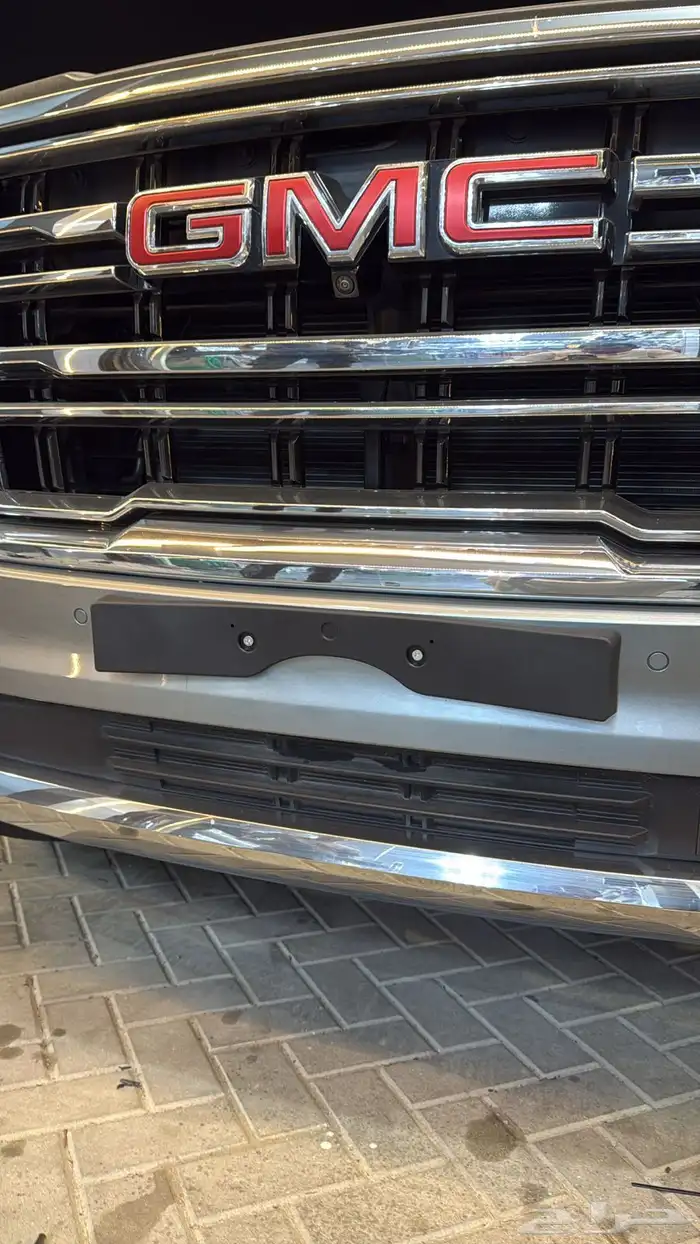 للبيع قاعده لوحه مع الإيطار تركب اغلب السيارات 2