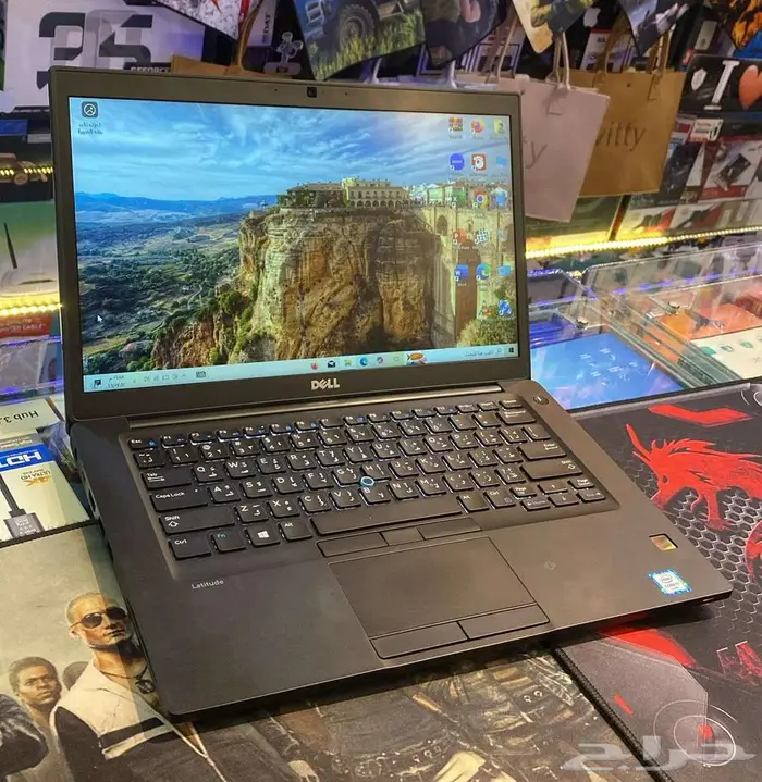 لاب توبات متنوعة ديل i7 و HP I5 و لينوفو I5 .I3 25
