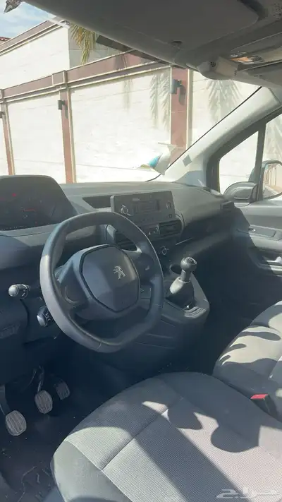 بيجو بارتنر 2022 ثلاجة 13