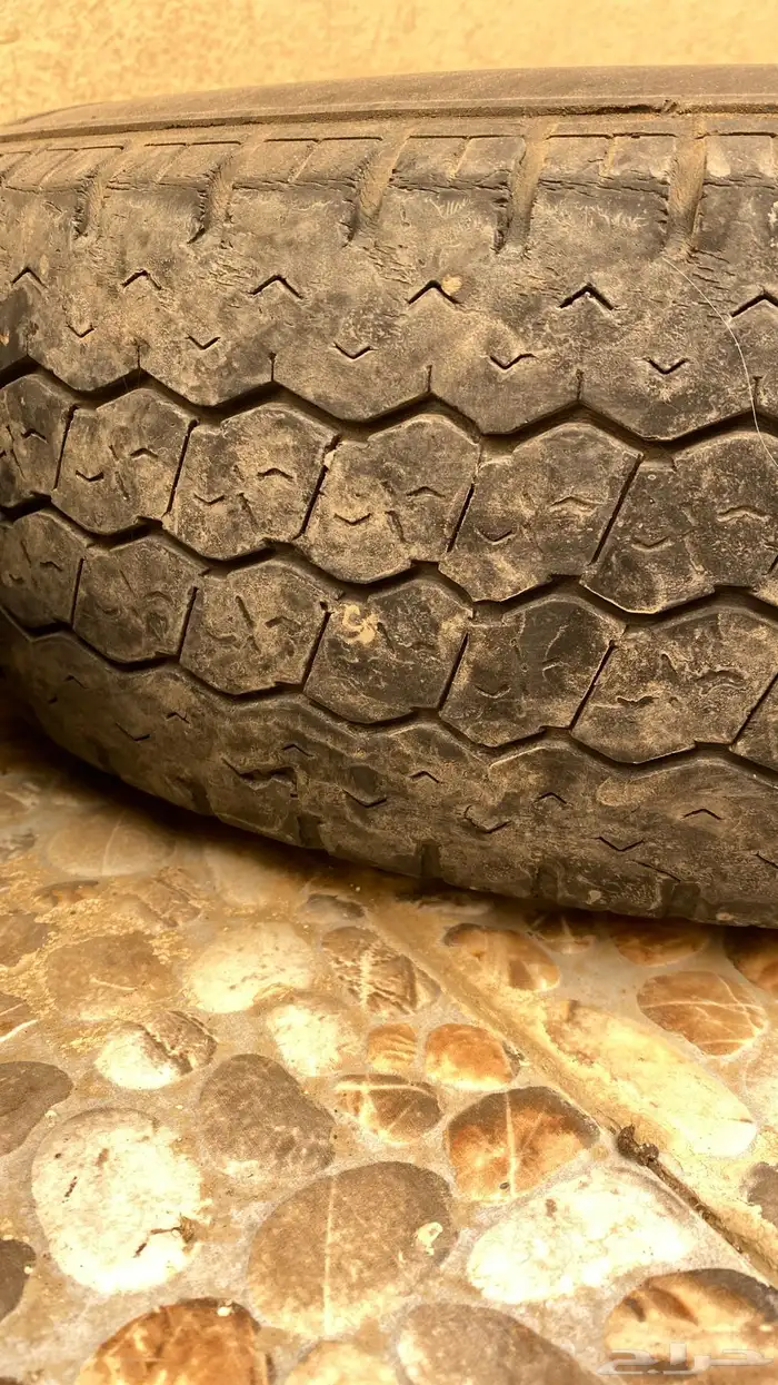 طقم كفرات برجستون مع الجنوط مقاس 15 3