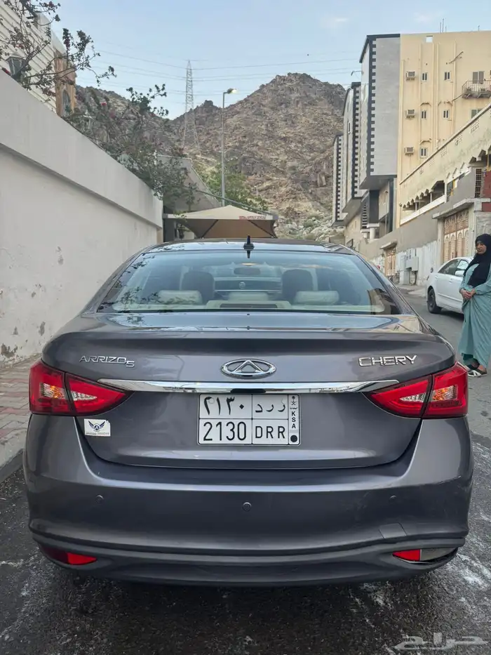 سيارة للإيجار الشهري 2