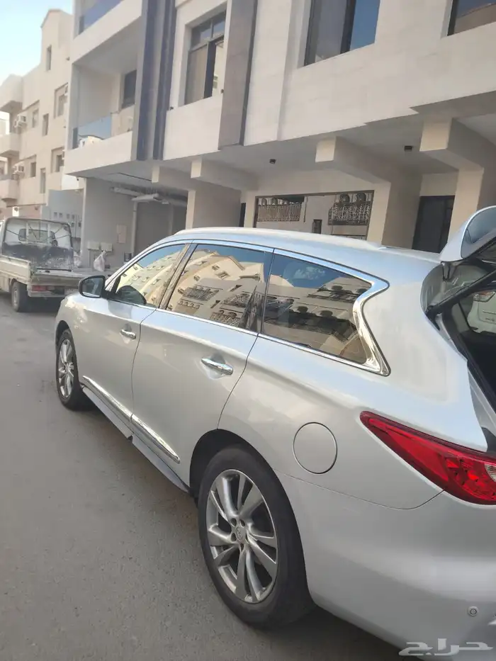 للبيع جيب انفنتي QX60 فل كامل 2015م اللون فضي 9