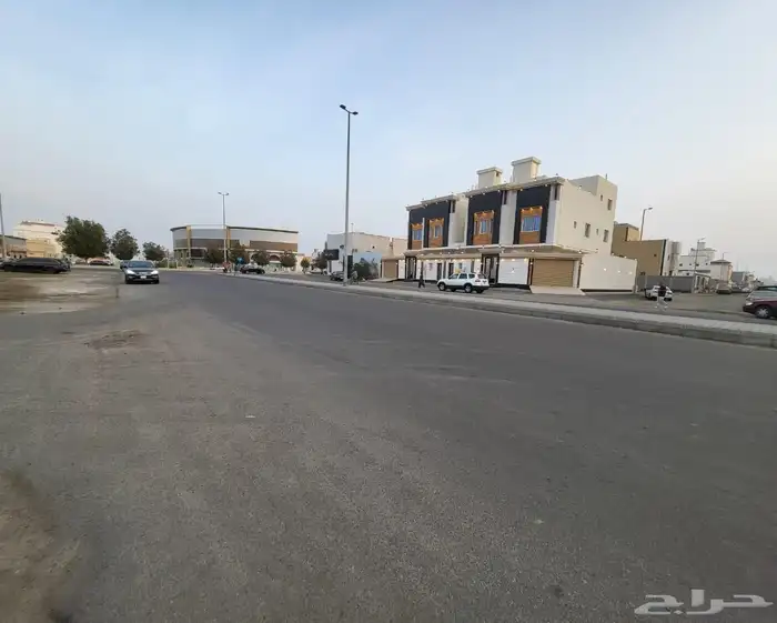 فلل للبيع في حي الياقوت 1