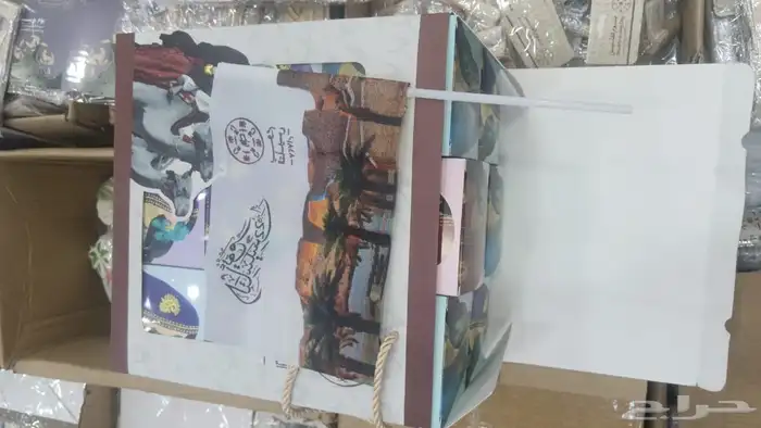 توزيعات اكواب اعلام بخور ميداليات يوم التأسيس 8
