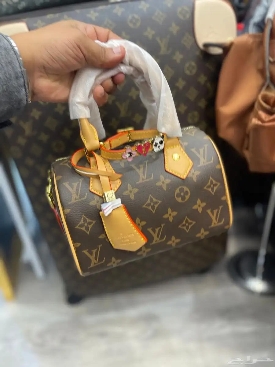 شوزات ماركات عالميه جوده توب مااستر 44