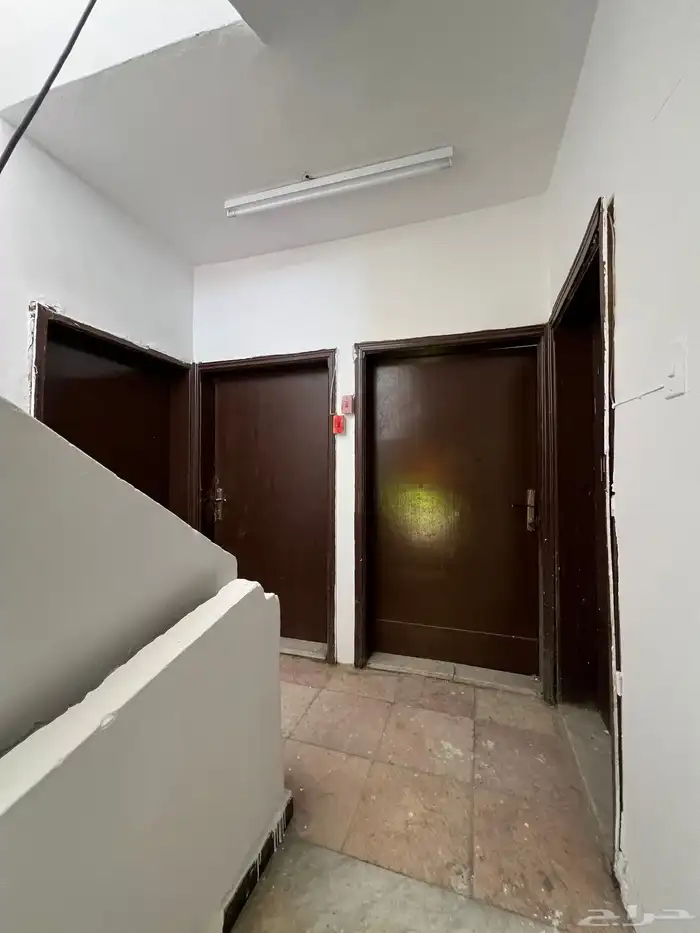 عمارة للأيجار 8 شقق 4