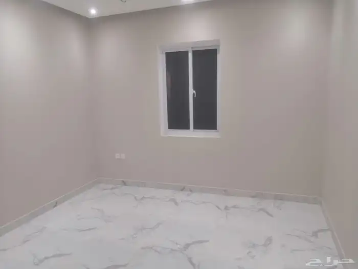 فلة للبيع الخبر الولو 5