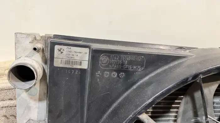 راديتر مع مروحة 7 ريش BMW 2008 اصلي 1
