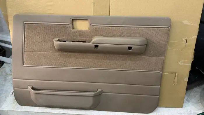 ثلاجه شاص بريمي وغيرها من قطع 8