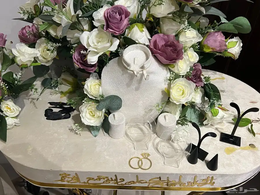 عربية ملكة 0