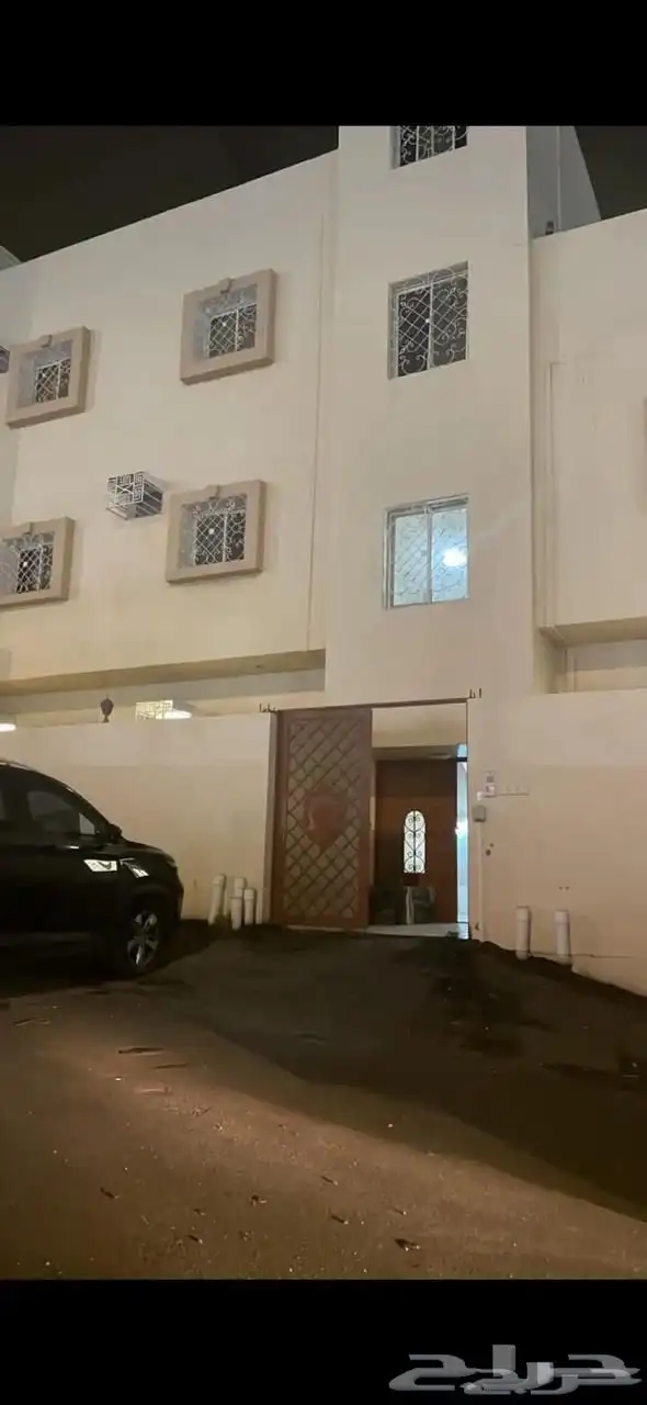 عماره دور و3 شقق الا الروضه  المطار للبيع 2 مليون و500 الف 0