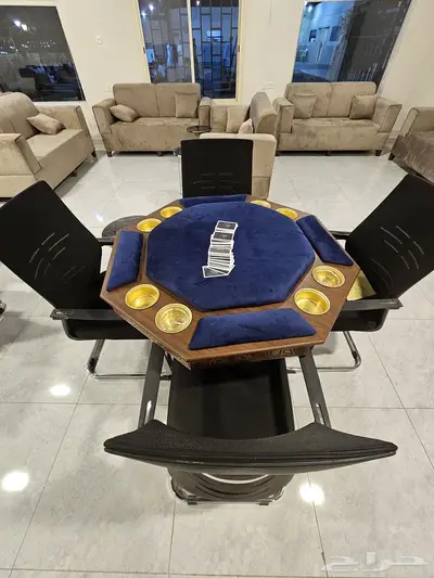 طاولات بلوت وجكارو شبه جديدة 20