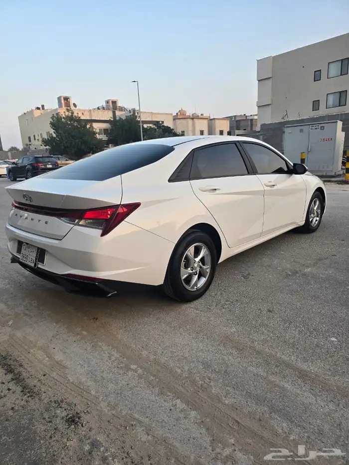 تم بيع هيونداي انترا 2021 9