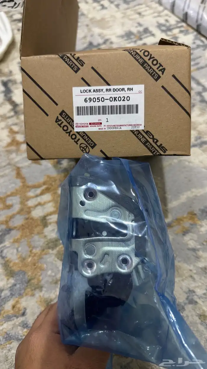 للبيع قطع غيار فورتشنر 2016 - 2025 اصلي 0