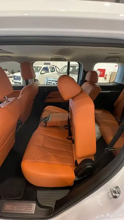 هافال H9 2025 نص فل جميع الالوان 7