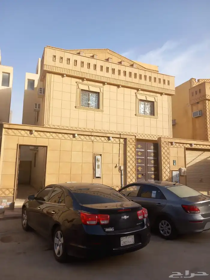 فيلا دور و 3 شقق في حي اليرموك 0