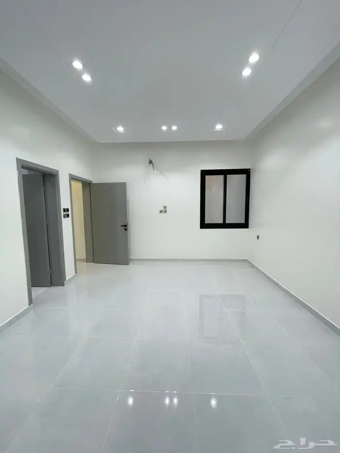 للبيع دور في الحمراء 0