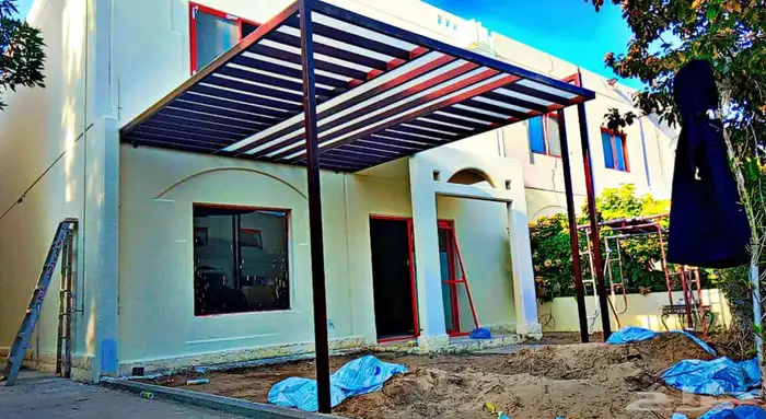 مظلات سيارات مظلات جلسات مظلات مواقف سواتر 21