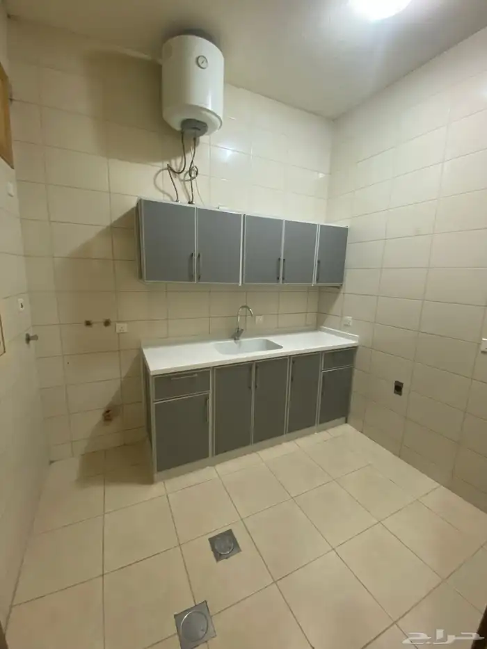 شقق سكنية للايجار بحي الفيصلية الدمام 3