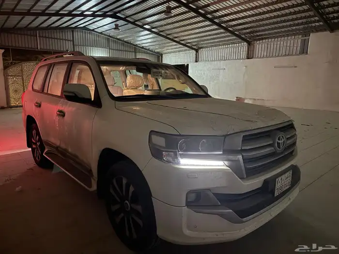 لاندكروزر قراند تورينق GXR3 2019 شبة الجديد 1