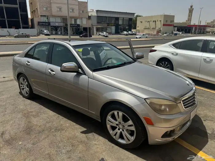 مرسدس C300 موديل 2009 مستورد 4
