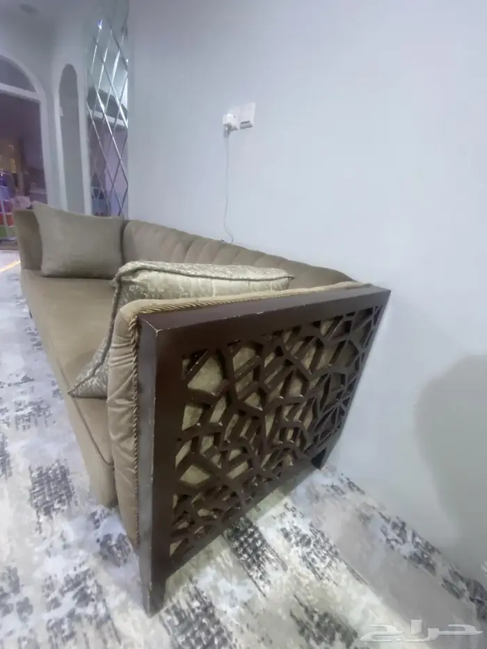 كنب امريكي . خشب نقش ليزر 2
