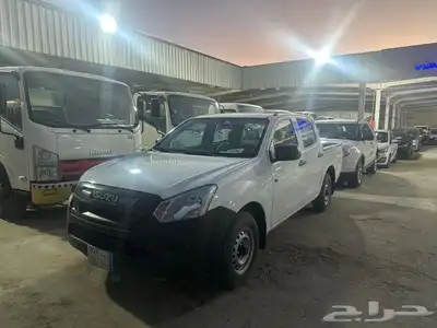 معرض سلطان لسيارات متخصصين في مجال النقل وسيارات الديزل 32