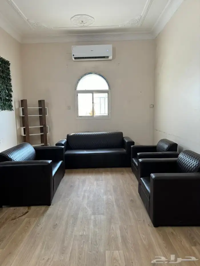 اغراض صالون نسائي كنب وكراسي 6