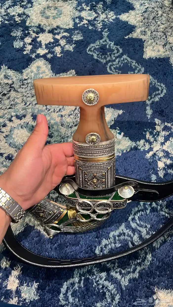 جنبيه حك زراف كفو للبيع صب فضه خالص 1