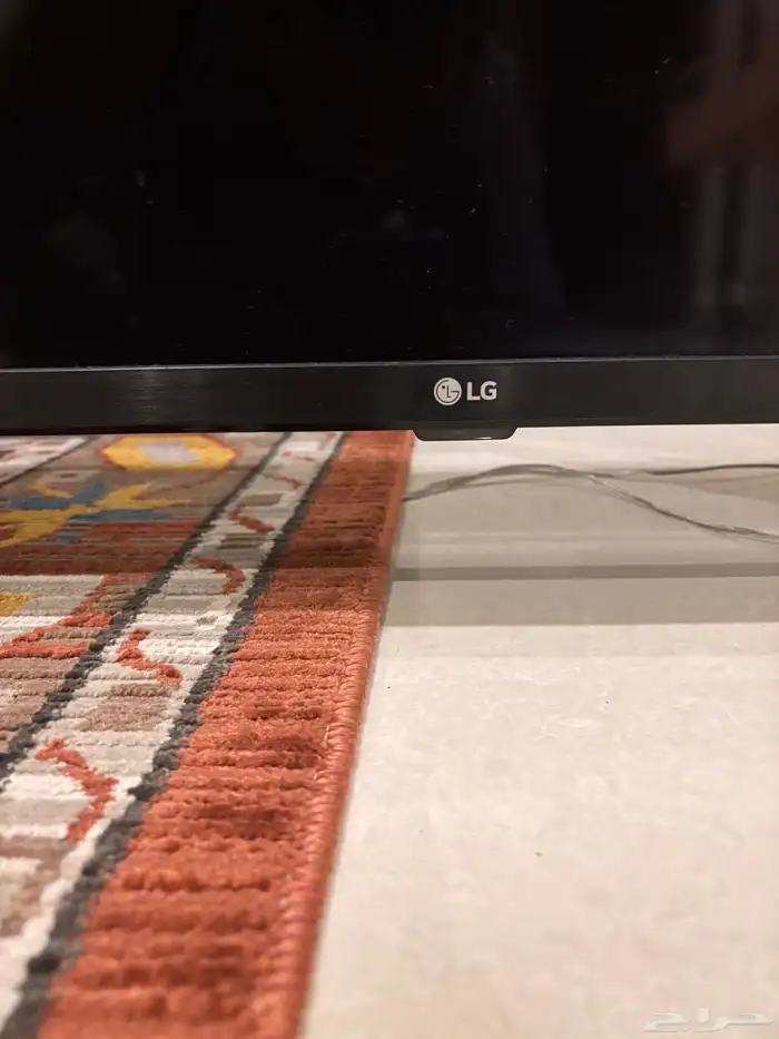 للبيع شاشة LG 65 بوصة 0