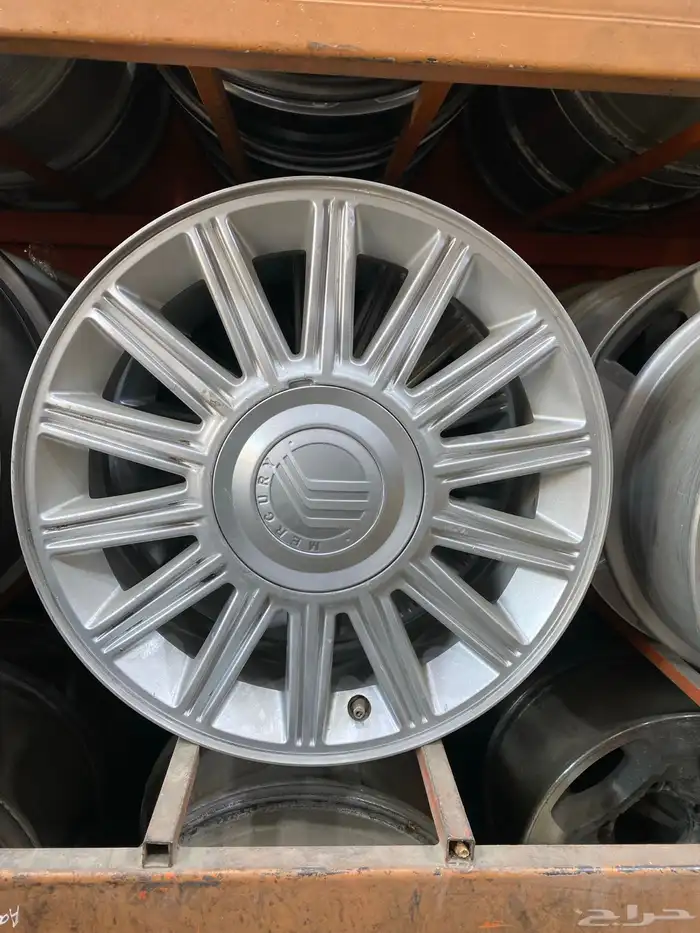 جنوط فورد ماركيز موديل 2011 مقاس 17 اصلي وكاله 1