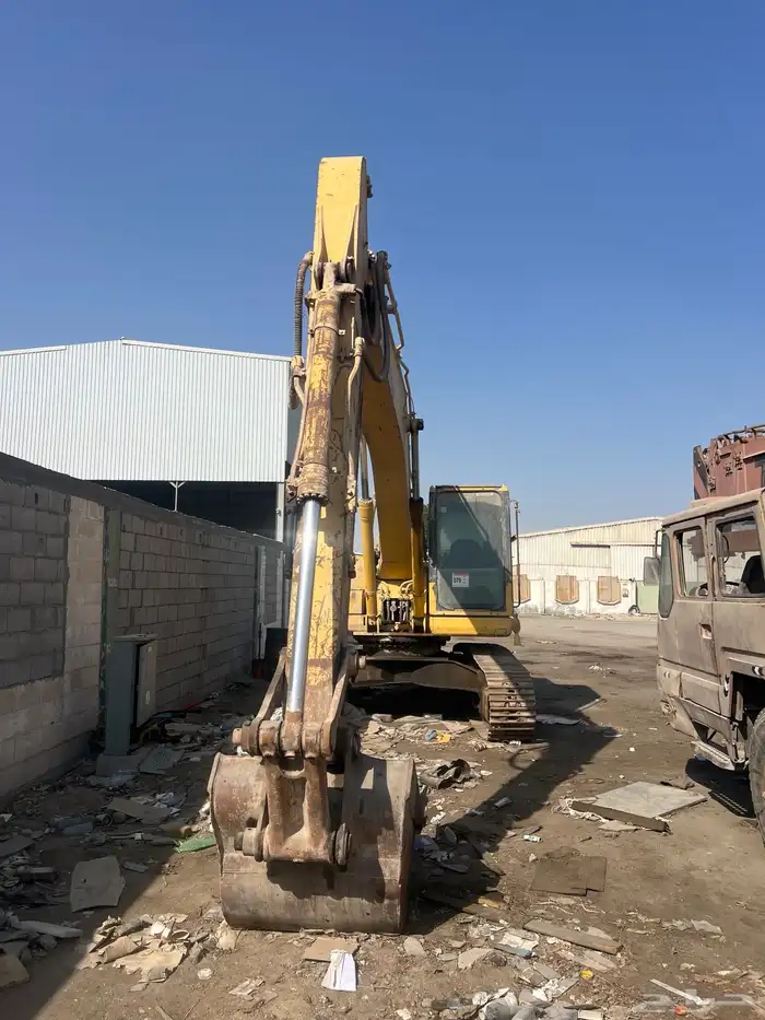 بوكلين كوماتسو PC200-7 4