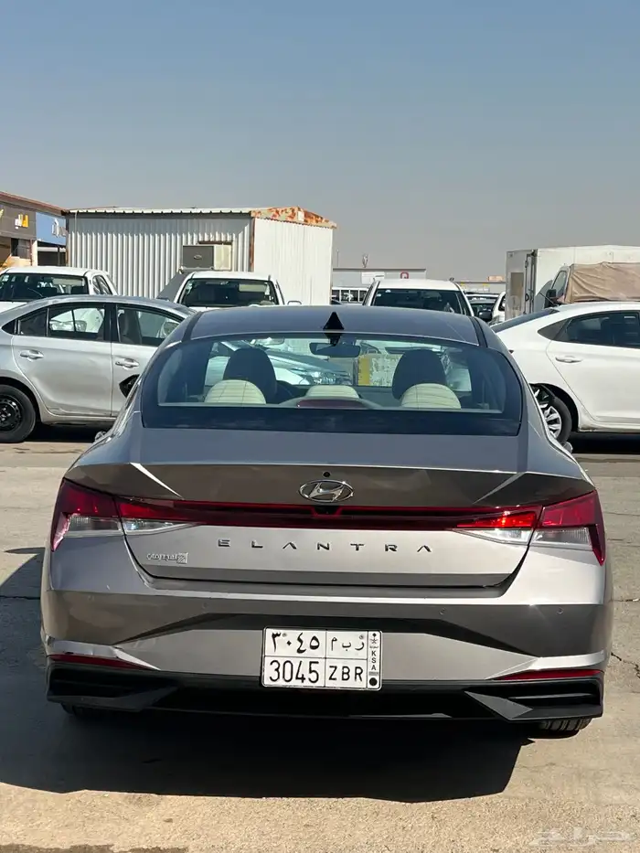 هونداي الانترا 2022مكينه 1600ccنص فل 3