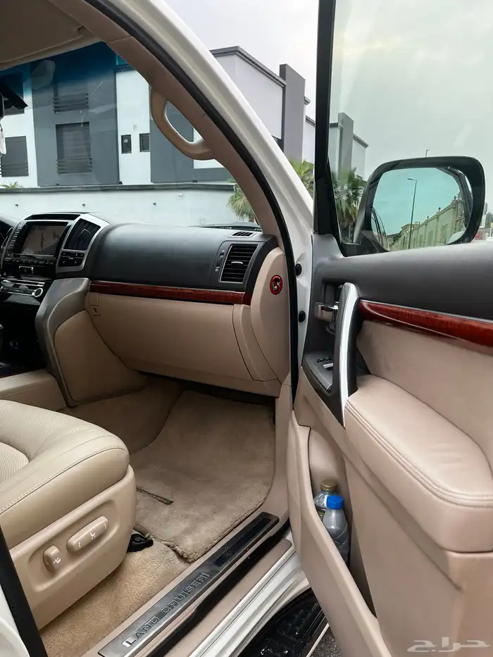 جيب لاندكروزر VXR 2012 ( تم البيع الله يبارك للمشتري ) 29