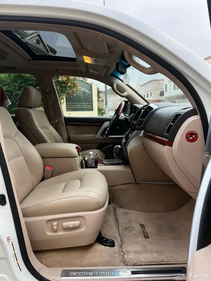 جيب لاندكروزر VXR 2012 ( تم البيع الله يبارك للمشتري ) 30