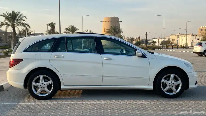 مرسيدس R350 نظيف جاهز للاستخدام 2