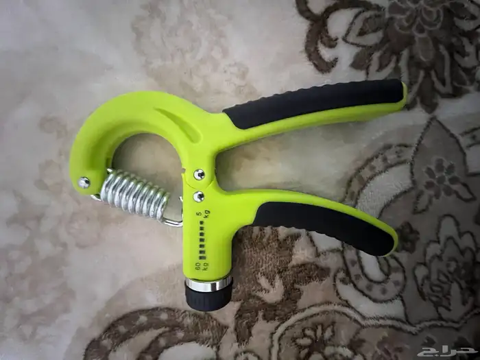 للبيع ادات لتقويه السواعد 0