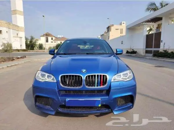 BMW X6 M للبيع - اللون ازرق نظيفة وبحالة وكالة 30