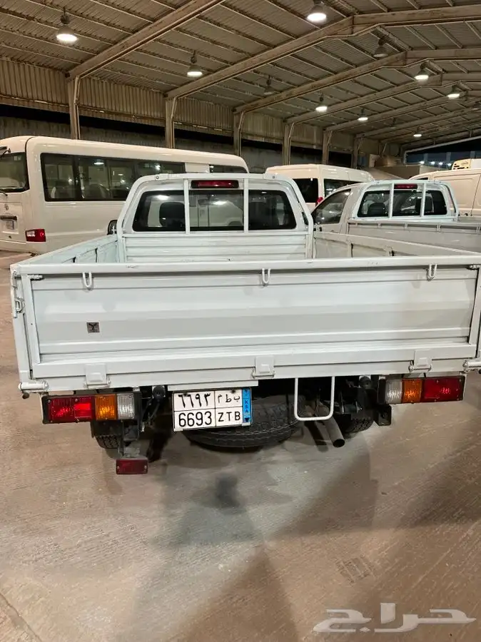 نبيع ايسزوز 2023 ممشى قليل غماره ( تم البيع ) 4